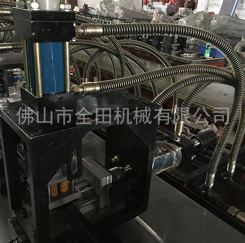 轻钢龙骨机设备 轻钢龙骨机设备