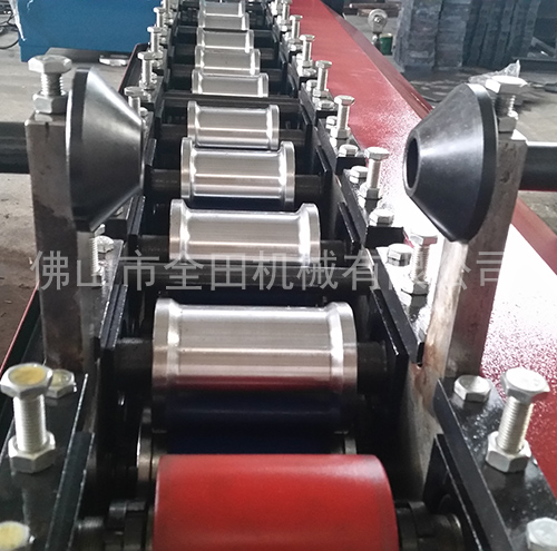 轻钢龙骨生产设备