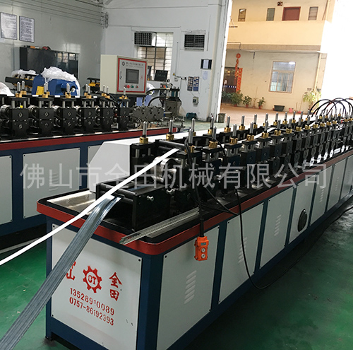 轻钢龙骨机 轻钢龙骨机